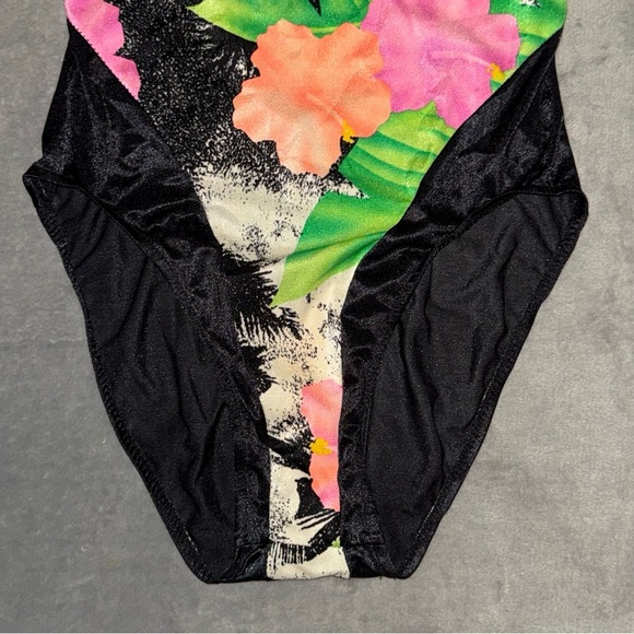 Vintage One Piece Floral Swimsuit Size 13/14 - Picture 5 of 9